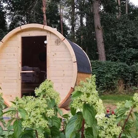 Na Camp4u Z Basenem I Sauna W Siechnicach Kolo Wroclawia Campsite Siechnice